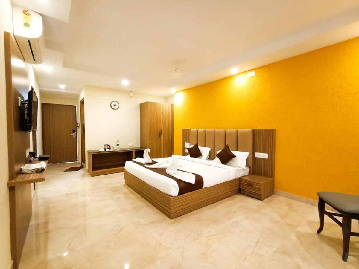 Hotel Maitri Mysore Exterior photo